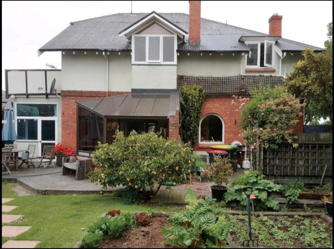 100 Year Old English Character House Hotel Timaru Exterior photo